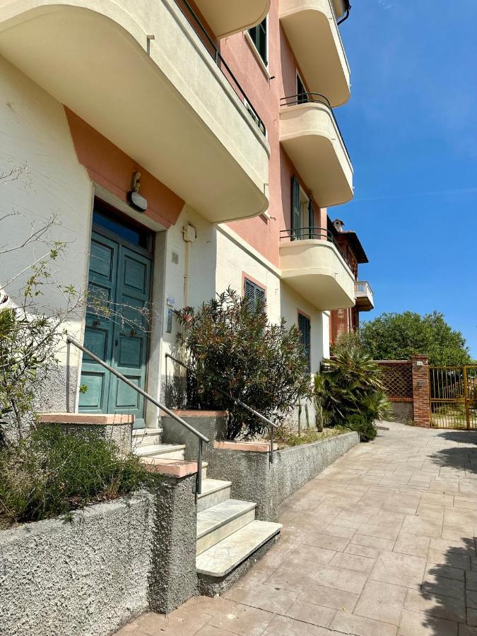 Hostdomus - Casa Ester Noli Exterior foto
